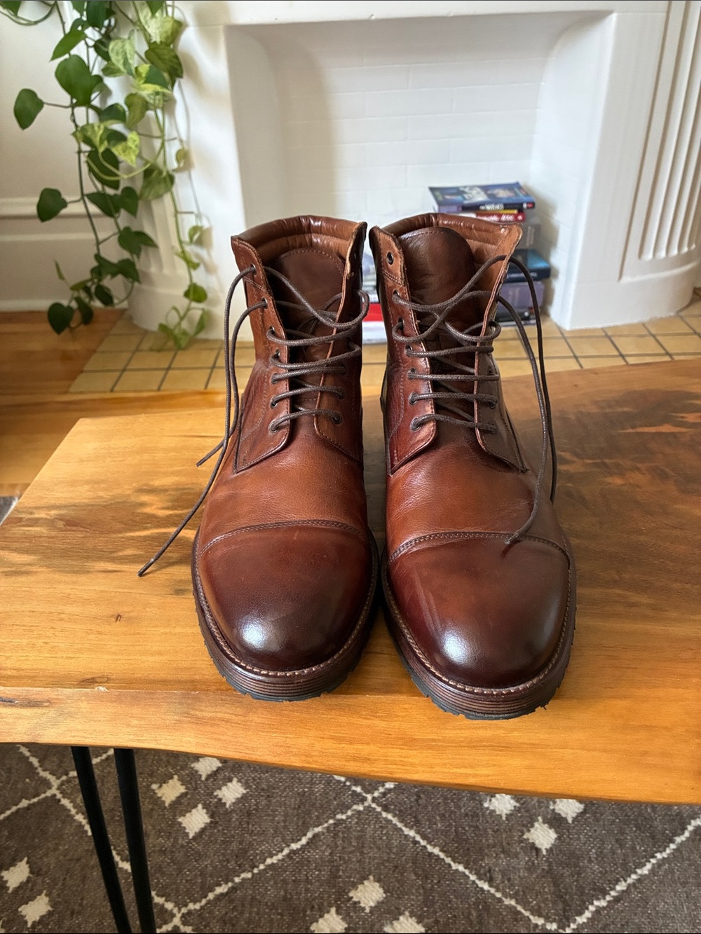 Vero Cuoio Men's Chestnut Brown Leather Lace-Up Cap-Toe Boots